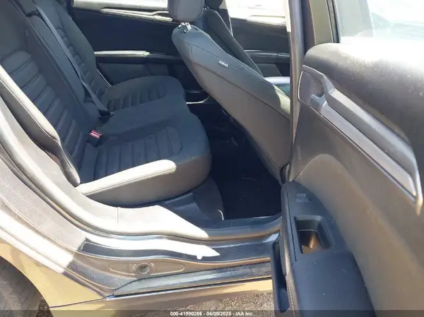 3FA6P0LU7KR152189 2019 FORD FUSION - Image 8