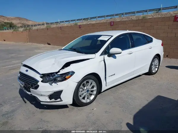 3FA6P0LU7KR182308 2019 FORD FUSION - Image 2