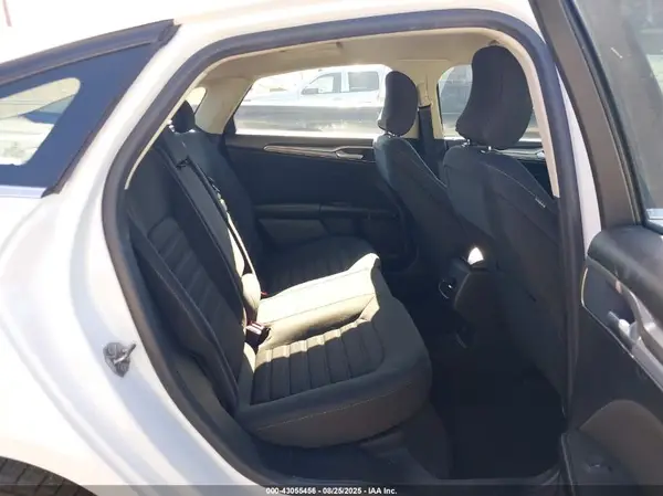 3FA6P0LU7KR182308 2019 FORD FUSION - Image 8