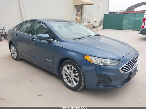 3FA6P0LU7KR190845 2019 FORD FUSION - Image 1