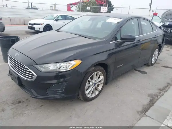 3FA6P0LU7KR200841 2019 FORD FUSION - Image 2
