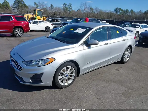3FA6P0LU7KR205506 2019 FORD FUSION - Image 2