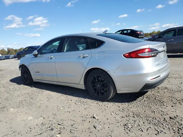 3FA6P0LU7KR205540 2019 FORD FUSION - Image 2