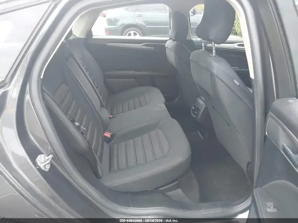 3FA6P0LU7KR211483 2019 FORD FUSION - Image 8