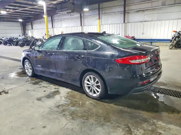 3FA6P0LU7KR217719 2019 FORD FUSION - Image 2