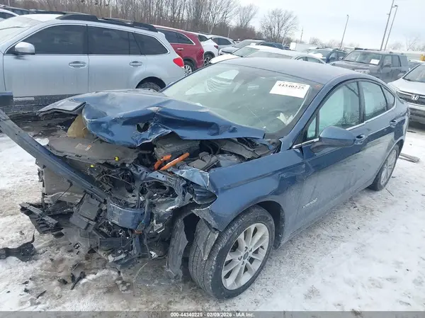 3FA6P0LU7KR218885 2019 FORD FUSION - Image 2