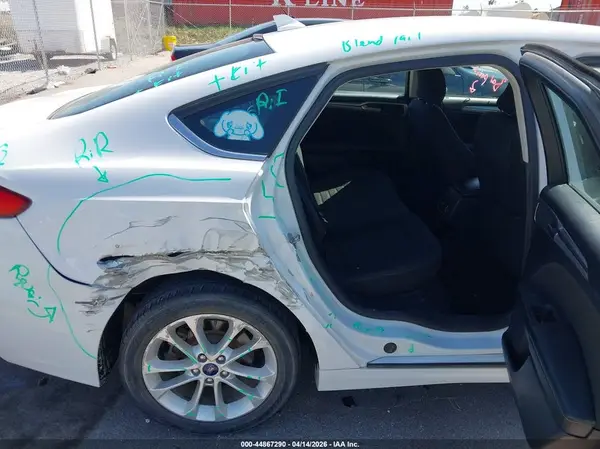 3FA6P0LU7KR240644 2019 FORD FUSION - Image 8