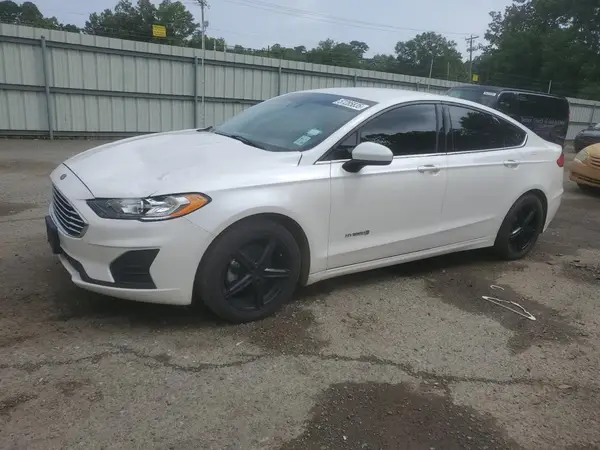 3FA6P0LU7KR242944 2019 FORD FUSION - Image 1