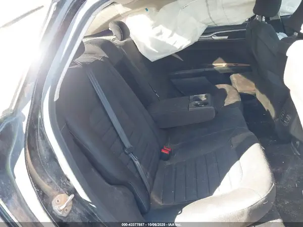 3FA6P0LU7KR25659 2019 FORD FUSION - Image 8