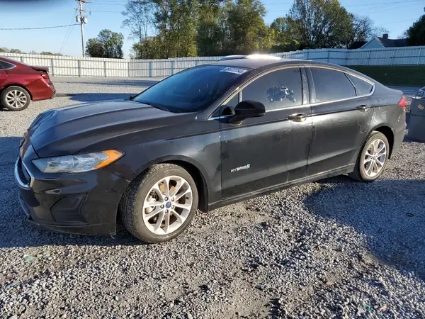 3FA6P0LU7KR261655 2019 FORD FUSION - Image 1