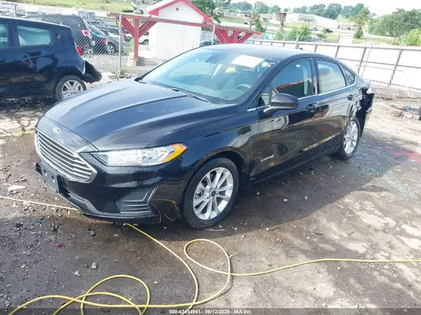 3FA6P0LU7KR283851 2019 FORD FUSION - Image 2