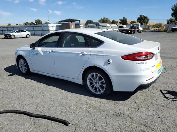 3FA6P0LU7LR119100 2020 FORD FUSION - Image 2