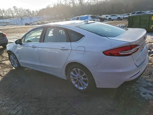 3FA6P0LU7LR155868 2020 FORD FUSION - Image 2