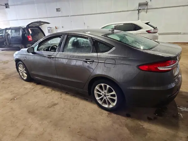 3FA6P0LU7LR223814 2020 FORD FUSION - Image 2