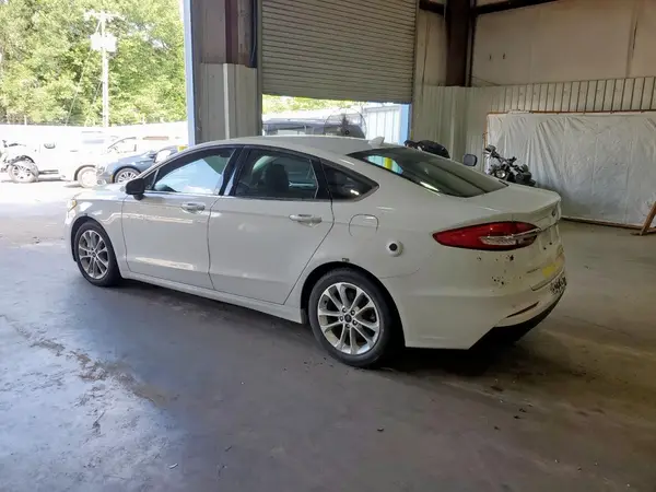 3FA6P0LU7LR263567 2020 FORD FUSION - Image 2
