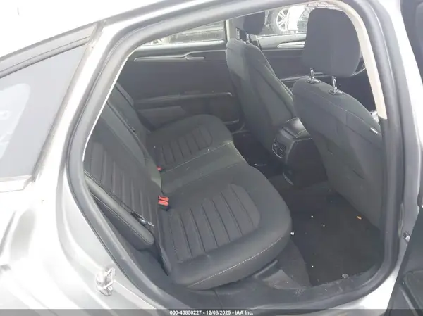 3FA6P0LU7LR267392 2020 FORD FUSION - Image 8