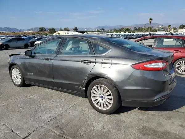 3FA6P0LU8GR131326 2016 FORD FUSION - Image 2