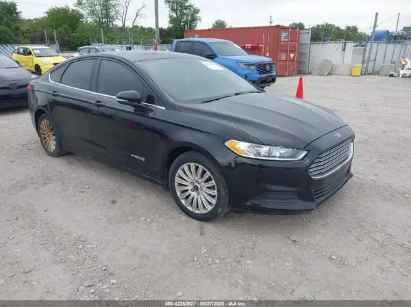 3FA6P0LU8GR155495 2016 FORD FUSION - Image 1