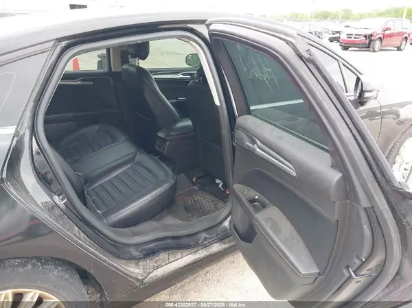 3FA6P0LU8GR155495 2016 FORD FUSION - Image 8