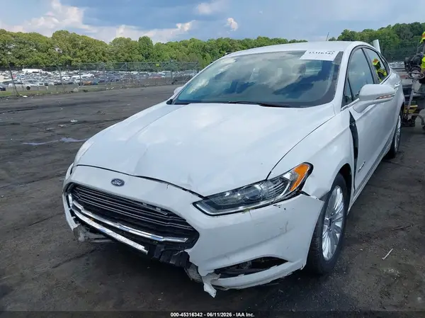 3FA6P0LU8GR169929 2016 FORD FUSION - Image 2