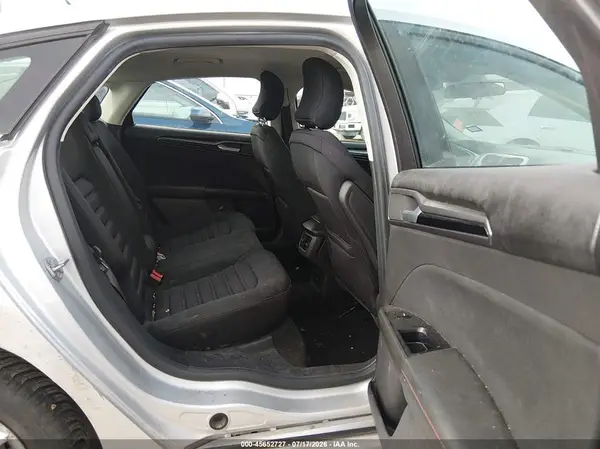 3FA6P0LU8GR204064 2016 FORD FUSION - Image 8