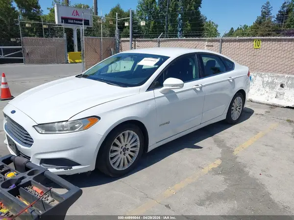 3FA6P0LU8GR235282 2016 FORD FUSION - Image 2