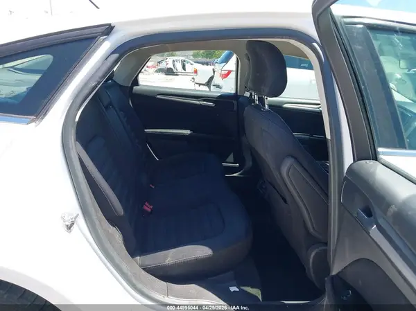 3FA6P0LU8GR235282 2016 FORD FUSION - Image 8