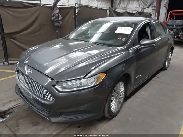 3FA6P0LU8GR264829 2016 FORD FUSION - Image 2