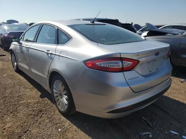 3FA6P0LU8GR269111 2016 FORD FUSION - Image 2