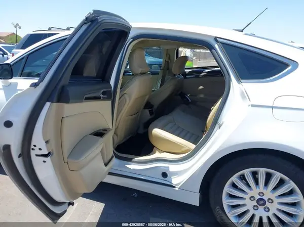 3FA6P0LU8GR285454 2016 FORD FUSION - Image 8