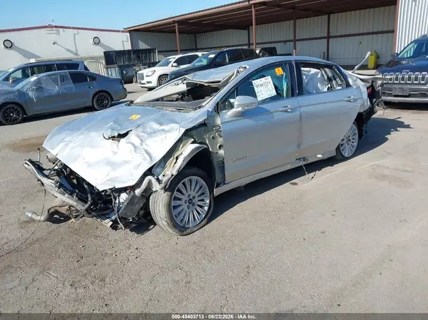 3FA6P0LU8GR305007 2016 FORD FUSION - Image 2