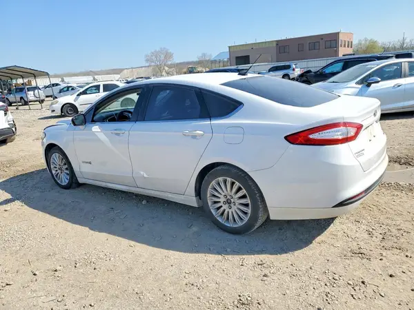 3FA6P0LU8GR339853 2016 FORD FUSION - Image 2