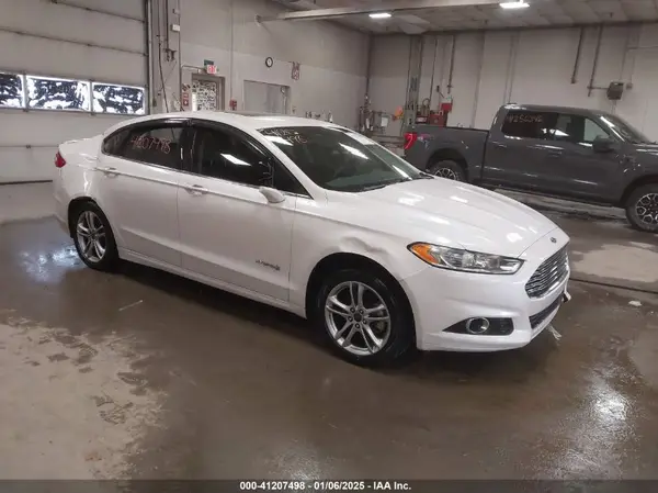 3FA6P0LU8GR350433 2016 FORD FUSION - Image 1