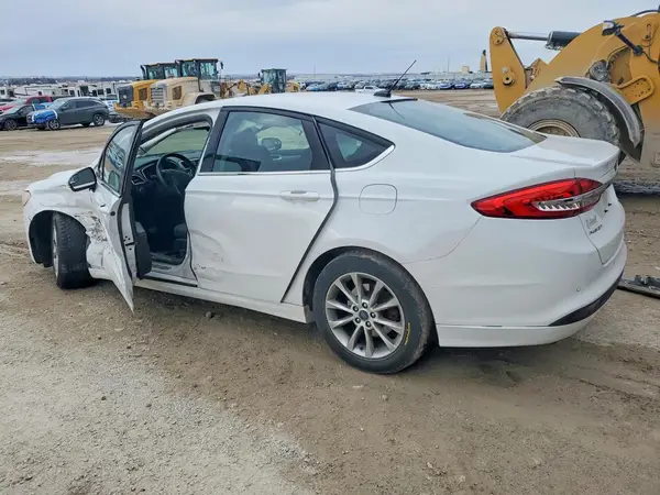 3FA6P0LU8HR127990 2017 FORD FUSION - Image 2
