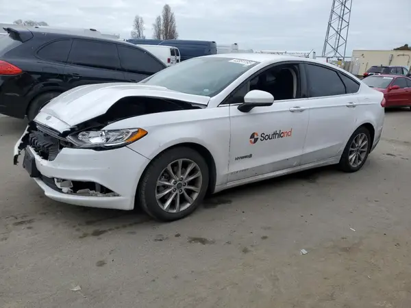 3FA6P0LU8HR143770 2017 FORD FUSION - Image 1