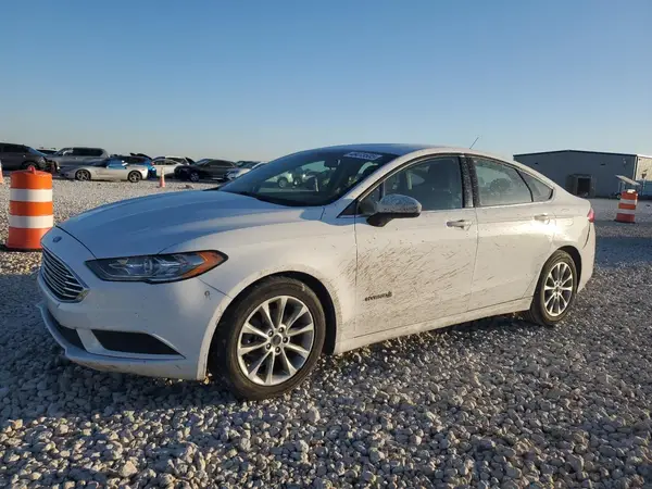 3FA6P0LU8HR190880 2017 FORD FUSION - Image 1