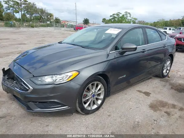 3FA6P0LU8HR195917 2017 FORD FUSION - Image 2