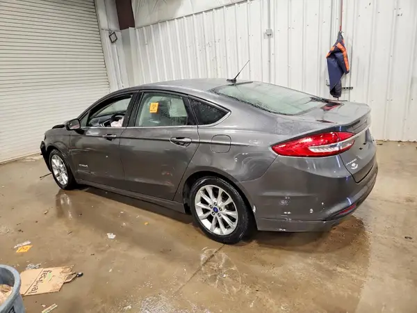 3FA6P0LU8HR217267 2017 FORD FUSION - Image 2