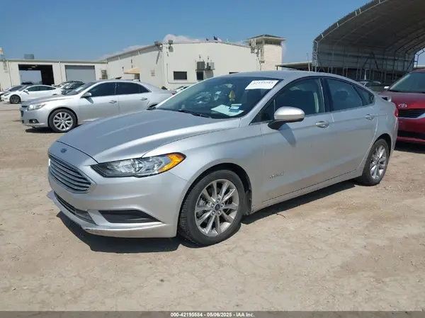 3FA6P0LU8HR221285 2017 FORD FUSION - Image 2