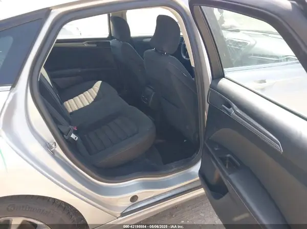 3FA6P0LU8HR221285 2017 FORD FUSION - Image 8