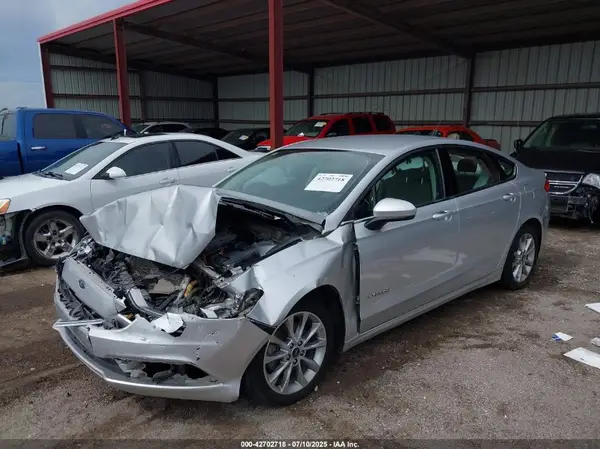 3FA6P0LU8HR237826 2017 FORD FUSION - Image 2