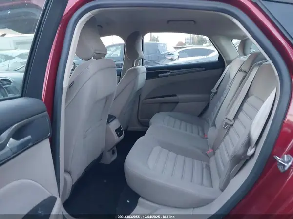 3FA6P0LU8HR238619 2017 FORD FUSION - Image 8