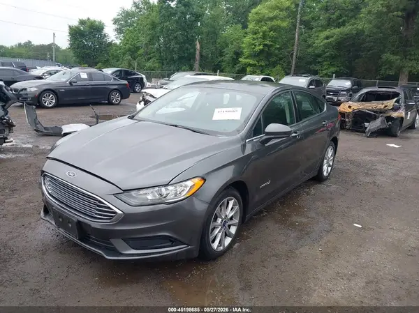 3FA6P0LU8HR240628 2017 FORD FUSION - Image 2