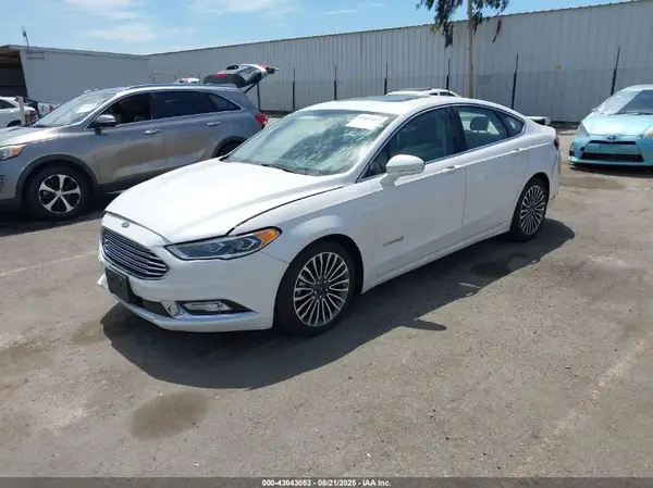 3FA6P0LU8HR264718 2017 FORD FUSION - Image 2