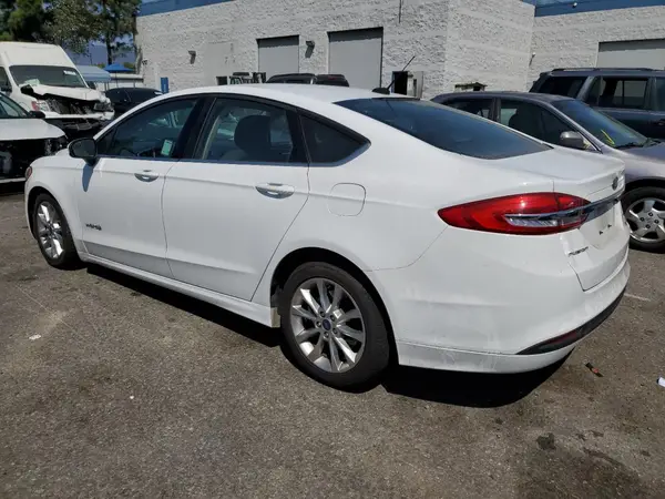 3FA6P0LU8HR285262 2017 FORD FUSION - Image 2