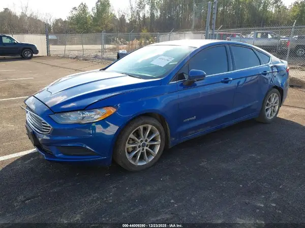3FA6P0LU8HR285293 2017 FORD FUSION - Image 2