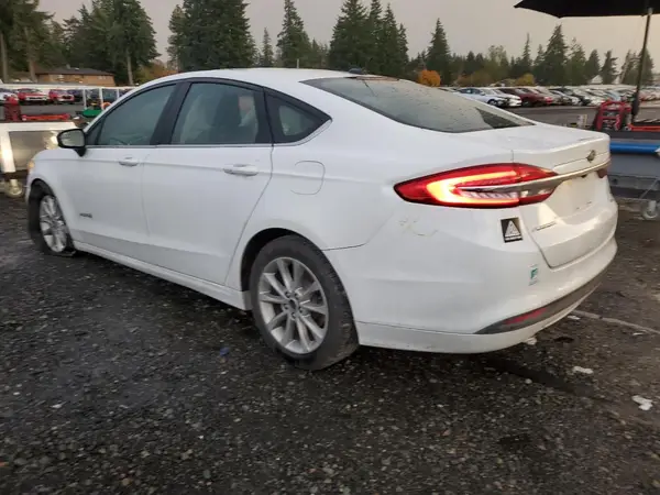 3FA6P0LU8HR286413 2017 FORD FUSION - Image 2