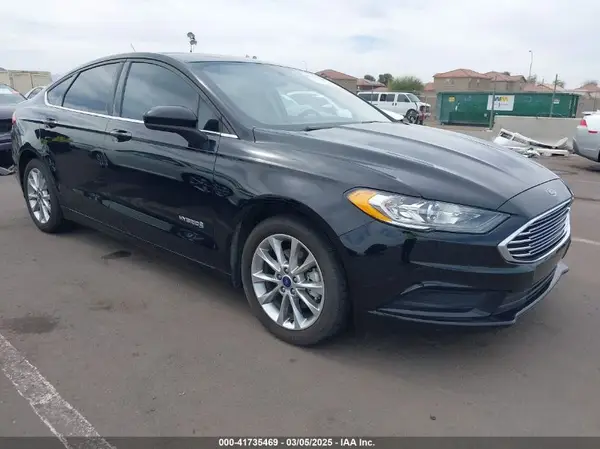 3FA6P0LU8HR287304 2017 FORD FUSION - Image 1