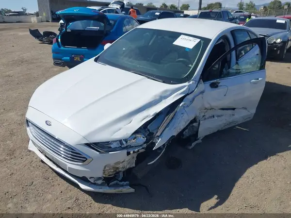 3FA6P0LU8HR295323 2017 FORD FUSION - Image 2