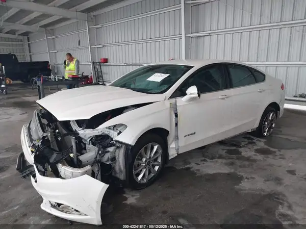 3FA6P0LU8HR297136 2017 FORD FUSION - Image 2